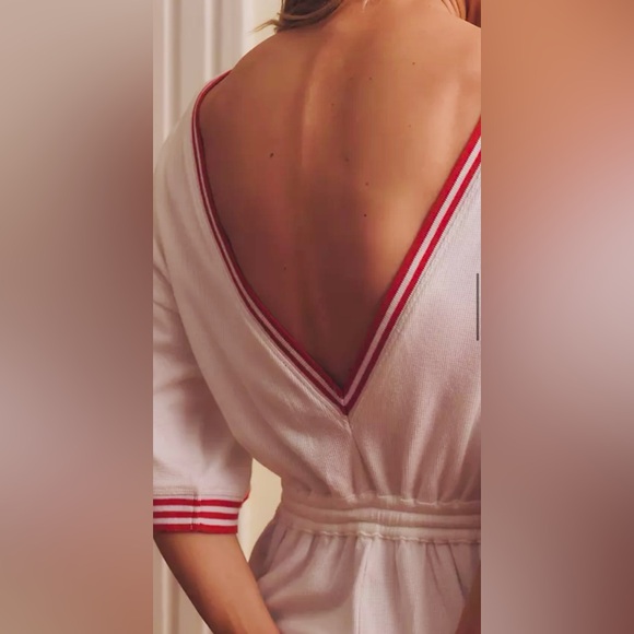 ANTHROPOLOGIE Ivory Short-sleeve Waffle with Red Trim size M NWT - Picture 8 of 12